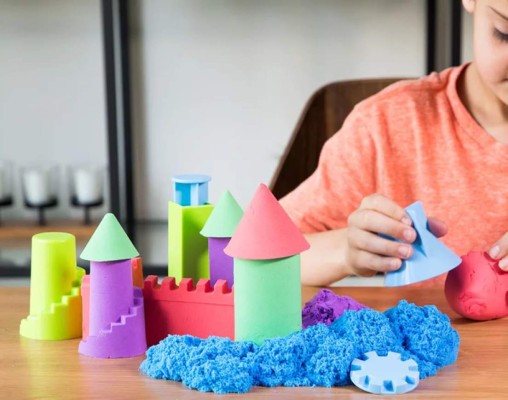 El juguete que se transforma de plastilina a arena