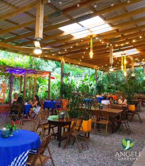ANGELI GARDENSEste restaurante y vivero se ubica en la colonia Altiplano, costado norte de Jardines Del Recuerdo. 