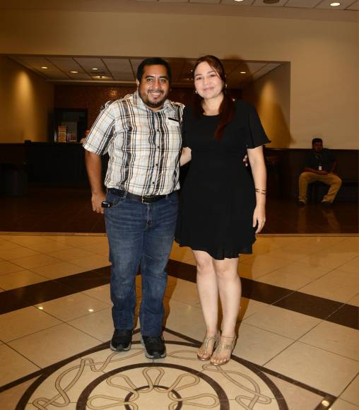 Mauricio Dubón y Waleska Garay