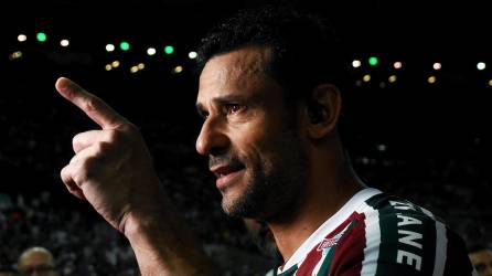 Fred fue clamado por la afición del Fluminense en su último partido como futbolista profesional.