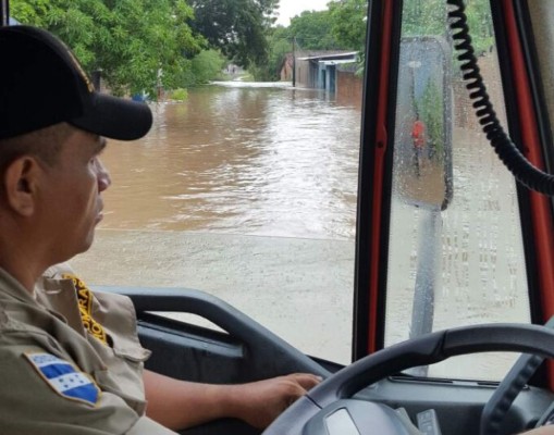 Alerta roja por 24 horas en Choluteca por inundaciones