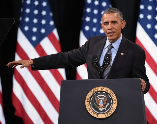 Obama, recibido como héroe por los latinos en Las Vegas