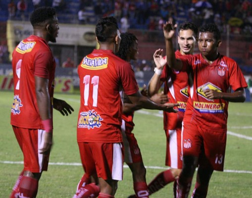 El Vida le pegó al Victoria y lo hunde en el descenso