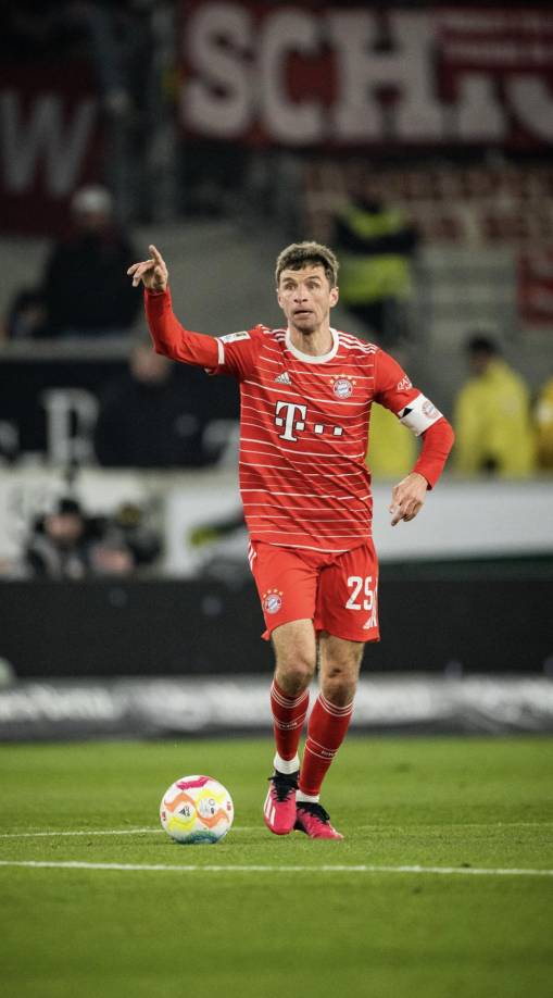 Thomas Müller sobre su futuro: “La gente escribe y habla como si ésa fuera mi opinión y como si supiera algo. Yo a eso le llamaría Fantasilandia. No es el momento para hablar de estos temas. Nos estamos jugando el título”