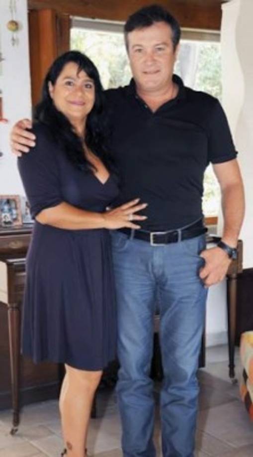 'Yo ya no puedo vivir con alguien a quien le estorbo, a la que le hago sentir eso. ¿Para qué la molesto? Porque la ofendo hasta con la verdad. Entonces ya no quiero ofenderla, la amo tanto que prefiero quitarme', reveló Peniche en una entrevista con Mara Patricia Castañeda.