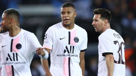 Bombazo. Kylian Mbappé ha pedido irse del PSG lo más pronto posible y se han conocido detalles de las razones de la decisión del crack francés. El artillero se siente “traicionado” por el equipo parisino.