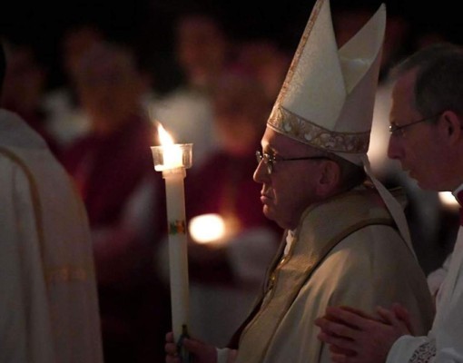 El Papa insta a 'cambiar las reglas de juego del sistema socio-económico'