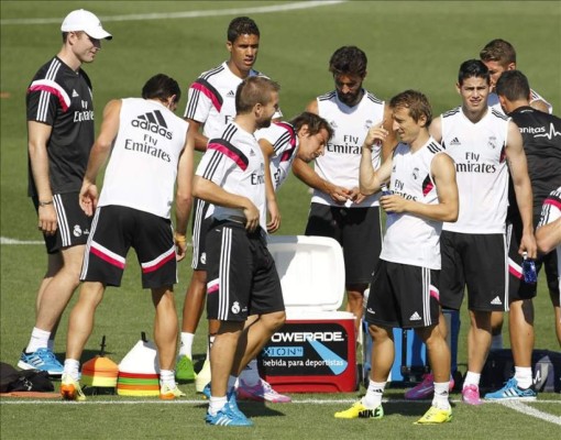 James Rodríguez y Toni Kroos serán titulares en la Supercopa