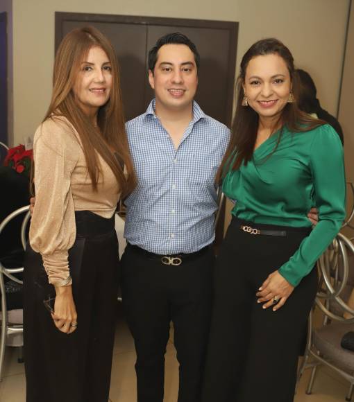 Mercedes Valladares, Allan Núñez y Belky Zavala