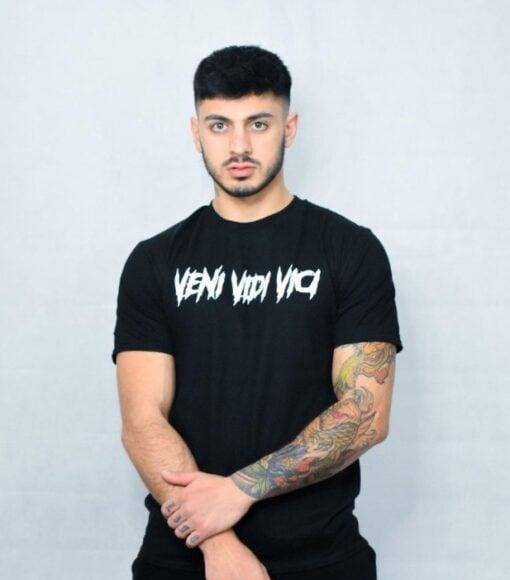 Asimismo, Chris Kogias, un amigo de Tzane e influencer confirmó a través de un video en sus redes sociales la muerte del joven influencer.