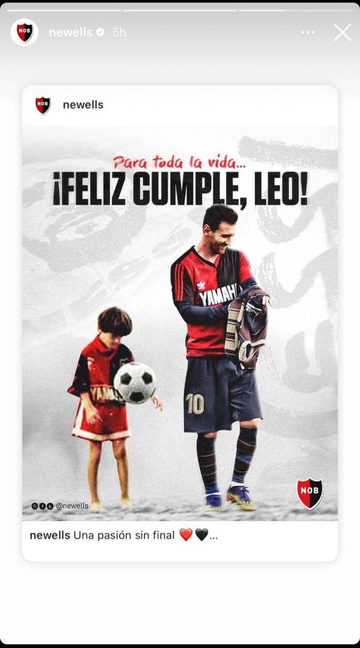 El primer equipo del 10 de Argentina, Newell’s Old Boys subió a las redes sociales una fotografía donde se ve a la ‘Pulga’ dando sus primeros pasos con el balón.