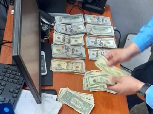 Con más de $40,000 detienen a mujer en el Villeda Morales