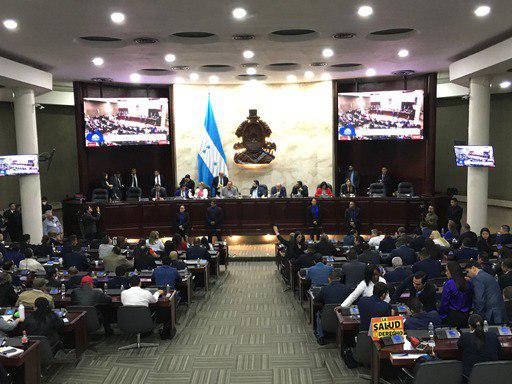 Juventud liberal pide expulsión de diputados “traidores”