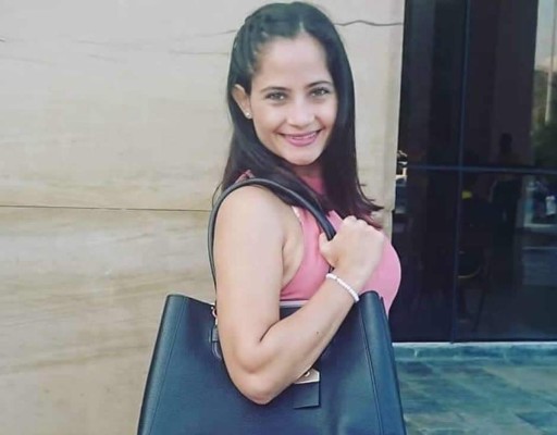 San Pedro Sula: Tras fuerte impacto entre dos vehículos, psicóloga resulta con graves heridas