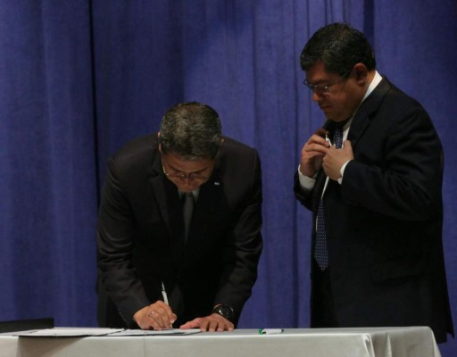 Presidente Hernández sanciona Ley de Juicios Virtuales y Grilletes Electrónicos