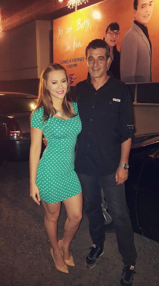 La periodista Isabel Zambrano flechó el corazón de Diego Vázquez y ya tienen varios años de relación. Ella misma hizo público su amor por el entrenador argentino.