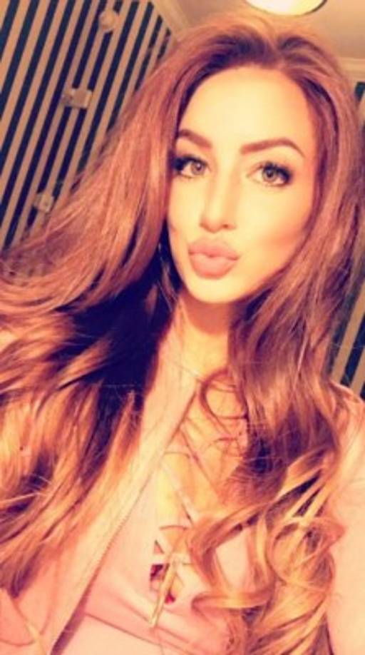 En las redes la bautizaron como la doctora más sexy de todos los tiempos.