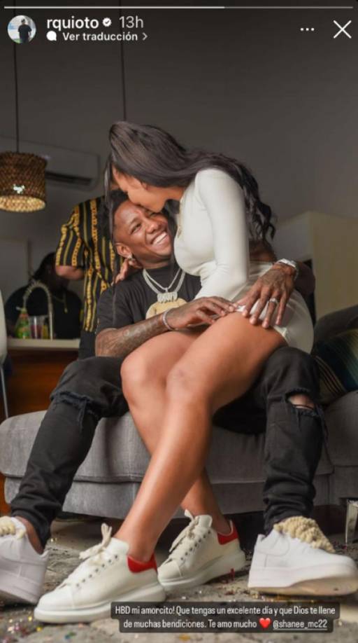 La verdadera razón de su desconvocatoria es porque Rueda se dio cuenta que el futbolista se encontraba vacacionando en Roatán. Al técnico no le gustó esto, ya que lo consideró un acto de indisciplina, y lo separó de la Selección.