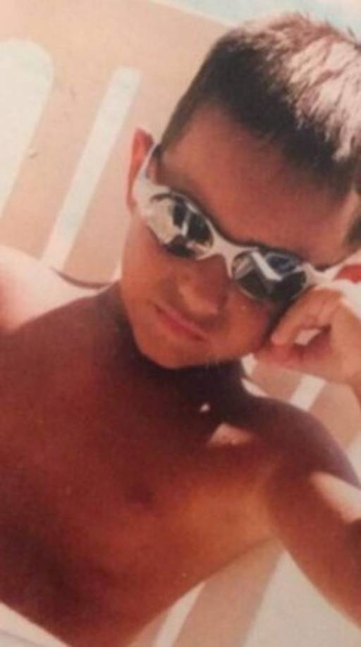 En 2018 ganó su primer Grammy Latino por mejor álbum pop vocal contemporáneo.