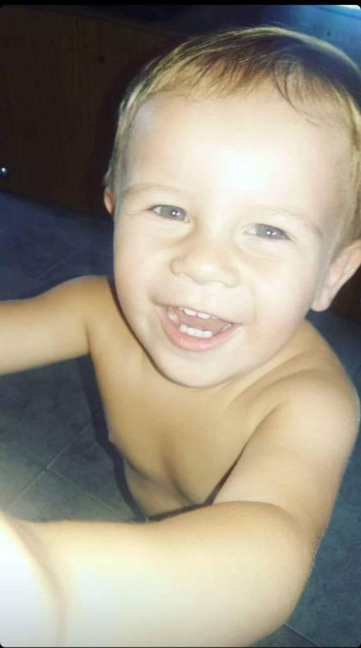 - “Se corrobora –también- en las lesiones severas que padeció Lucio Dupuy pocos días antes (6 o 7 días) del 26 de noviembre, descriptas en la autopsia, consistentes en grandes hematomas en la zona de la ingle derecha y en el glúteo derecho, de tal gravedad que, según el médico forense “debió dificultarle la caminata”.