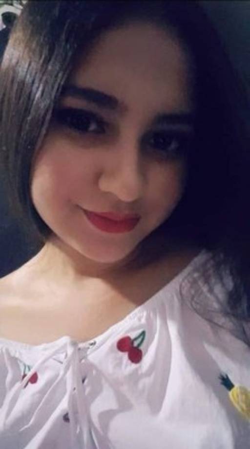 El cuerpo de la joven fue encontrado en la ribera del río por personas que se dedican a sacar arena, ellos alertaron a la Policía sobre el hallazgo.