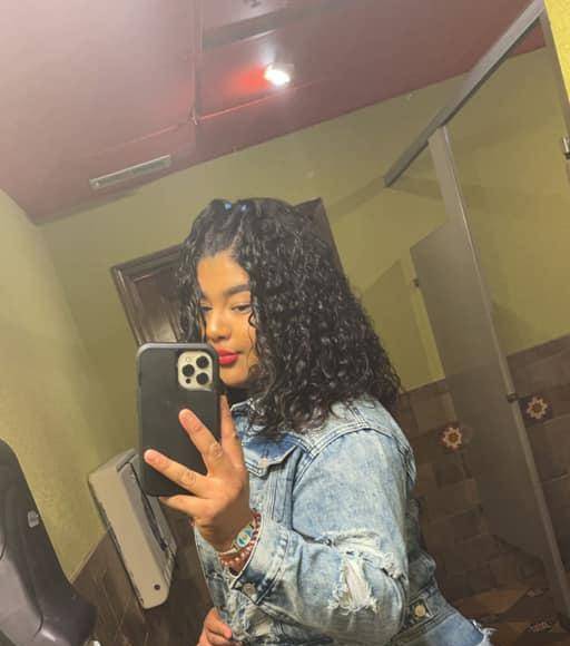 La mujer asegura que sus hijas eran jóvenes trabajadoras, así como el novio de Yara. “Sharlene trabaja, estudia y cuida a su bebé. Yara trabajaba también, en una ‘food truck’, la ayudaba con el niño y a mí con Jimenita, mi hija pequeña, que tiene cinco años. 