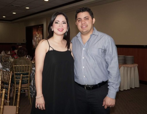 Los 60 años de Lucinda Guzmán de García