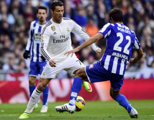 Video: Cristiano dejó sentado a un rival con una elástica con caño