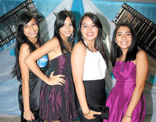 Felices quince primaveras