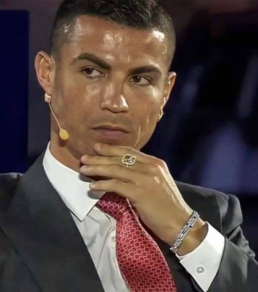 Cristiano Ronaldo tiene motivos para sonreír, y es que además de haber logrado llevarse la Copa de Italia, ha sumado un nuevo triunfo en Madrid, al tener un nuevo negocio. Foto Facebook Cristiano Ronaldo.