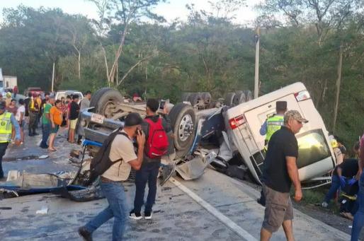 Imágenes impactantes del fatal  accidente en Santa Bárbara