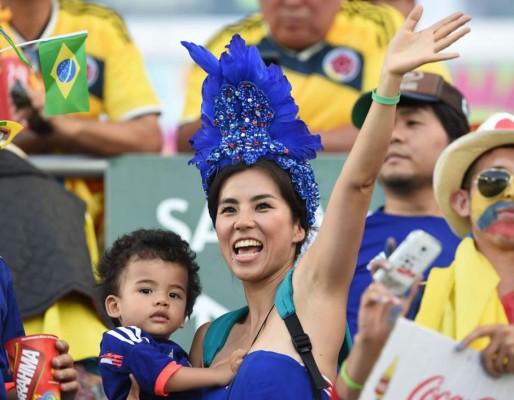 Colombia: Las chicas en minifaldas que causan sensación