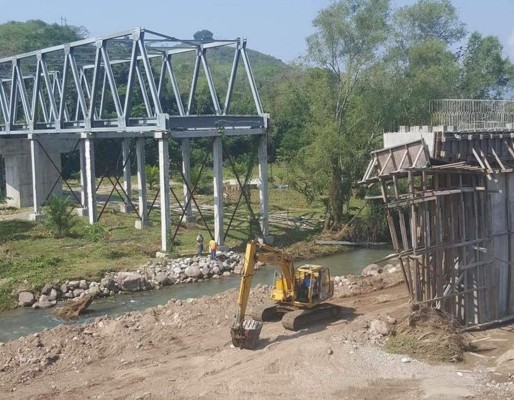 Retoman construcción de puente La Regina en río Cuyamapa en Yoro