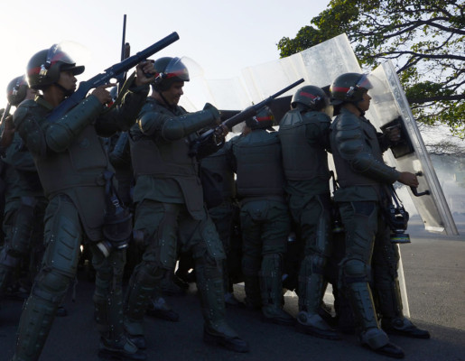 Leopoldo López convoca a una marcha antes de entregarse