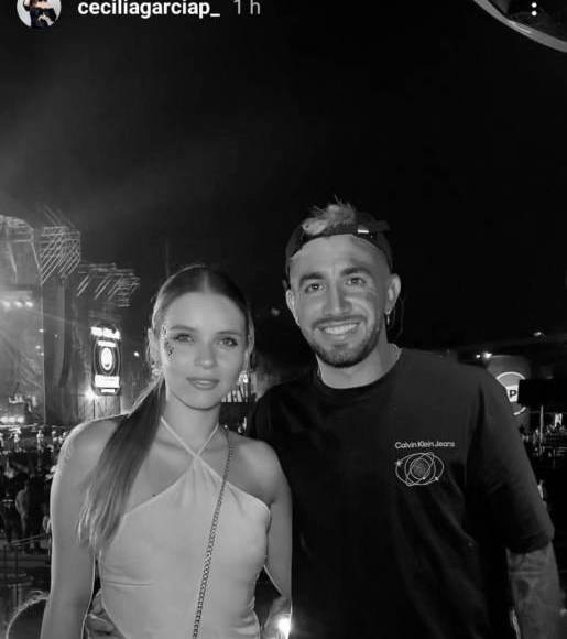 Cecilia y Auzmendi asistieron al concierto que ofreció Myke Towers en Tegucigalpa.