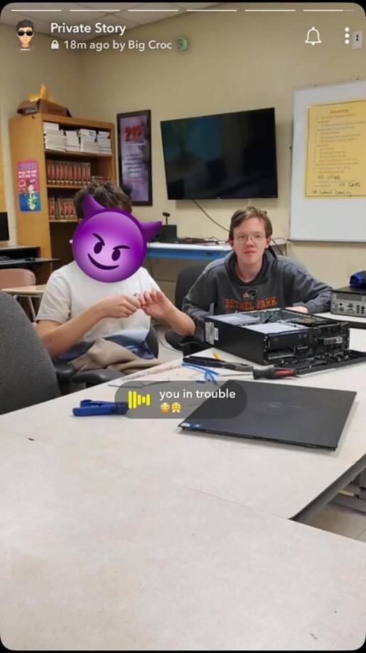 Residente de Bethel Park, un suburbio de Pensilvania de clase media, Crooks manejó unos 70 kilómetros para llegar a Butler, donde se realizaba el último mitin de Trump antes de la convención republicana que lo oficializará como candidato presidencial. 