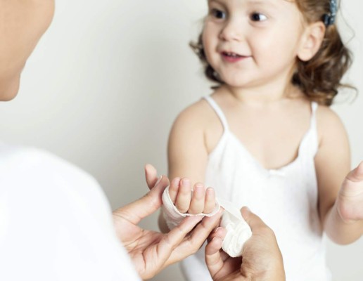 Las cortadas menores son fáciles de tratar