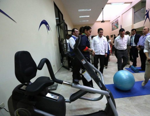 Inauguran clínica para prevenir la diabetes y la hipertensión