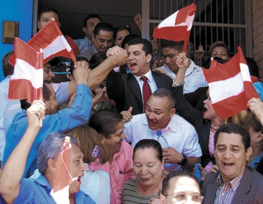 Enredo jurídico dejaría por fuera a Elvin Santos