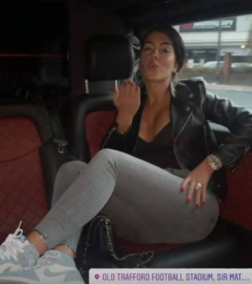 Georgina Rodríguez, la chica que conquistó el corazón de Cristiano Ronaldo, fue otra de las que llegó a Manchester para disfrutar del estreno del crack luso. Foto Instagram Georgina Rodríguez.