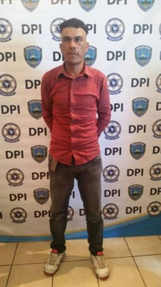 En la aldea Río Hondo carretera al departamento de Olancho fue detenido Arlen Adaly Flores Cerrato, de 33 años de edad.