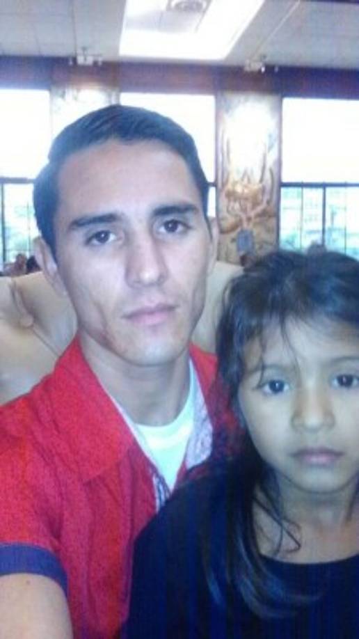 Ingrid Guillén felicitó a su esposo, junto a una fotografía con su hijo.