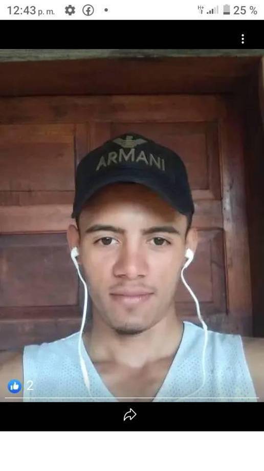 Al parecer, la familia acababa de salir de una muerte también. “Dios dé fortaleza a nuestra familia en estos momentos tan duros”, escribió un contacto.