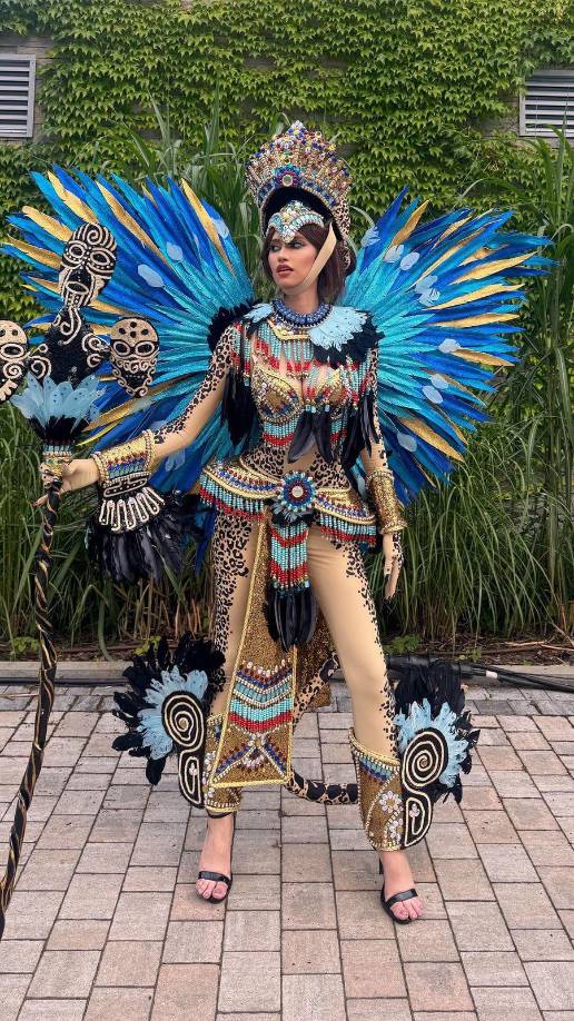 Uno de sus mejores momentos durante la competencia en Polonia fue su pasarela en traje típico, elaborado por el diseñador hondureño Danilo García, el cual rindió un homenaje a Berta Cáceres, una líder indígena hondureña, feminista y defensora del medio ambiente que fue asesinada en el 2016. 