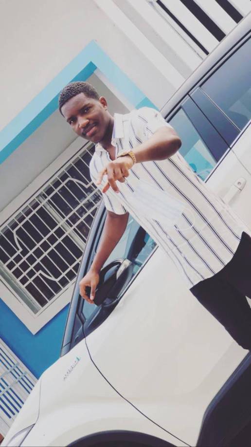 Posteriormente, el cuerpo médico ingresó para atender a Luzolo y luego trasladarlo al hospital, donde no pudieron salvarle la vida.