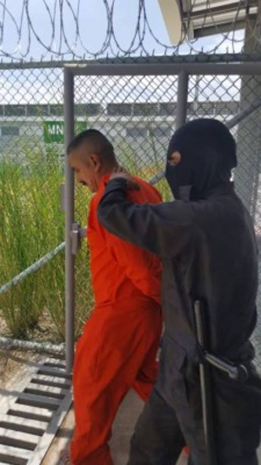 Luego de ser uniformados, los reos fueron llevados hacia los módulos de las celdas.