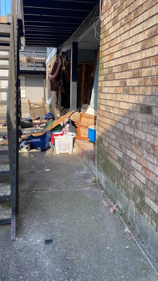 Las personas que quieren ayudar pueden hacerlo en <a rel="nofollow" href="https://www.gofundme.com/f/z9ejav-help-for-adrian-and-his-family?utm_campaign=p_cp+share-sheet&amp;utm_content=undefined&amp;utm_medium=copy_link_all&amp;utm_source=customer&amp;utm_term=undefined">Gofundme</a>.