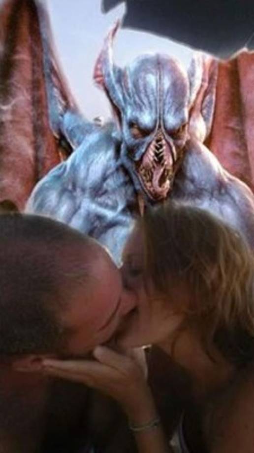 Los trasladaron a otra galaxia con un alien.