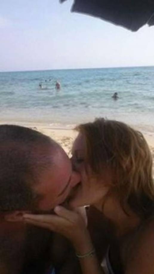 Luego de muchas bromas, la pareja sí recibió su deseada fotografía.