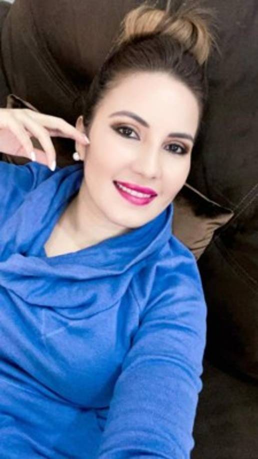 Hablar de Jenny Fernández es referirse a una de las mejores periodistas deportivas de Honduras. La hermosa chica cuenta con más de 19 años de experiencia. En estos momentos se encuentra soltera.